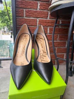 Sam Edelman Black Pointed Toe Leather Pumps